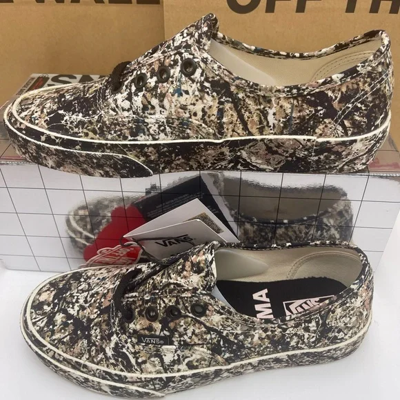 Vans Men’s Authentic
(Moma) Jackson Pollock Sneakers
VN0A2Z5|18K Abstract Black - Picture 6 of 16